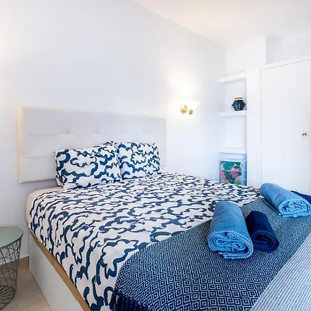 Sunny Paradise With Ocean View אדחה